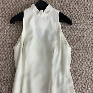 White wedding dress casual! Comes with white shall